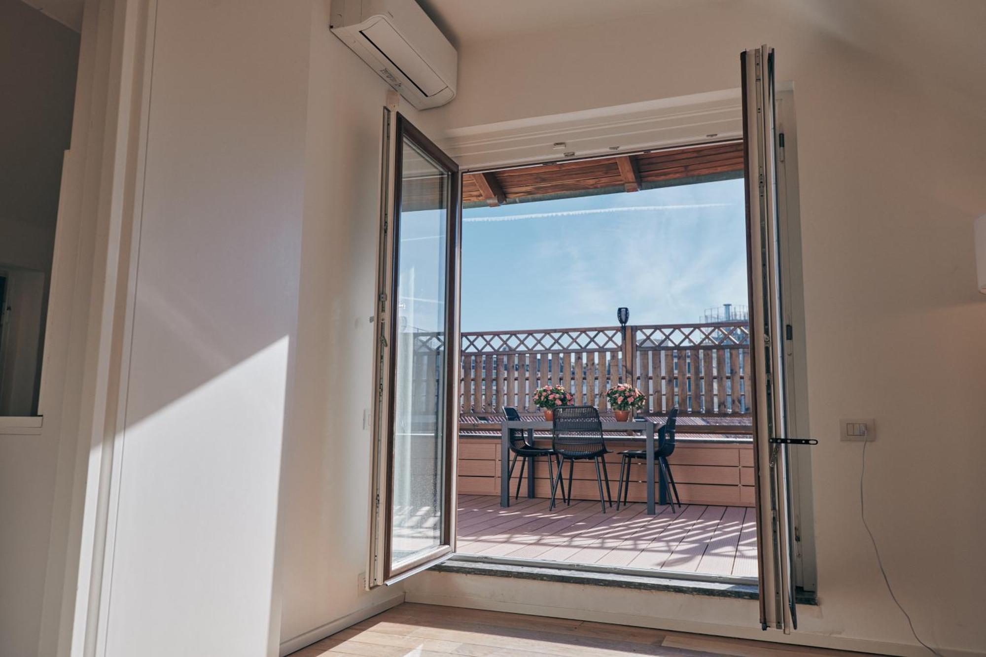 Sant'Andrea Penthouse By Montenapoleone Living Milaan Buitenkant foto