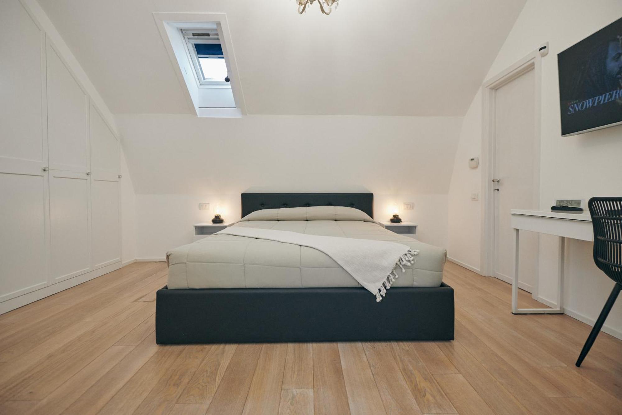 Sant'Andrea Penthouse By Montenapoleone Living Milaan Buitenkant foto