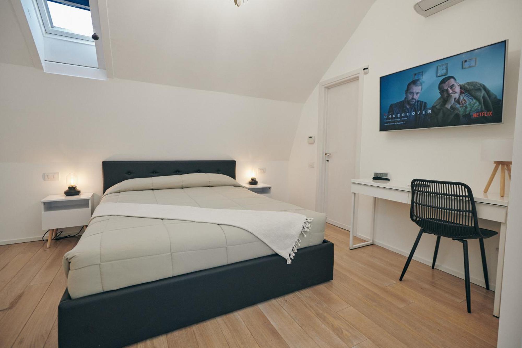 Sant'Andrea Penthouse By Montenapoleone Living Milaan Buitenkant foto